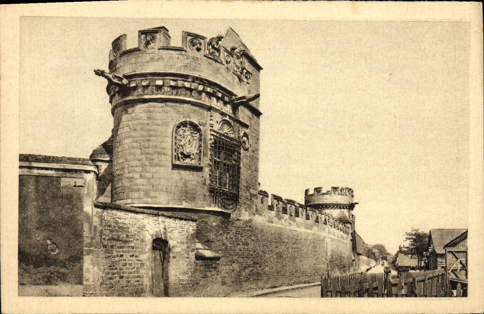 VINTAGE POSTCARD the Norman Country Caen the Tower Of the Men-at-arms
