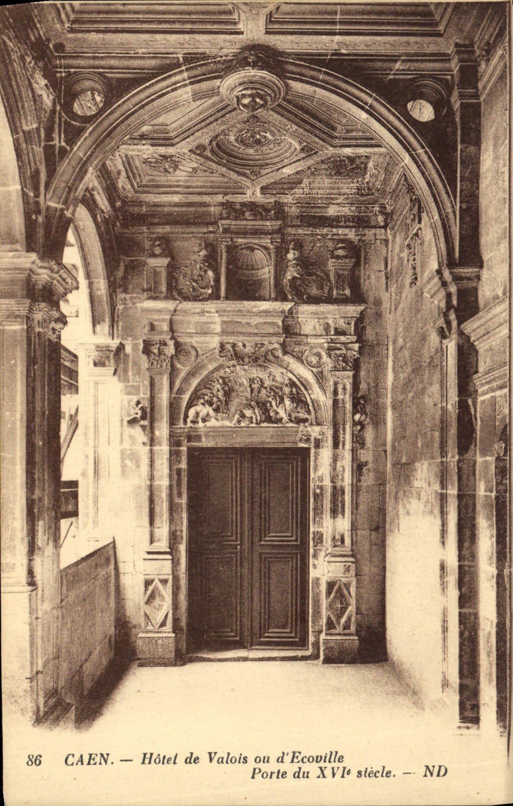 CPA Caen Hotel De Valois Ou d'Ecoville Porte Du 16eme