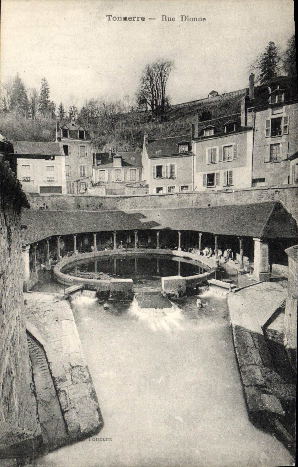 CPA Tonnerre Rue Dionne Lavoir 