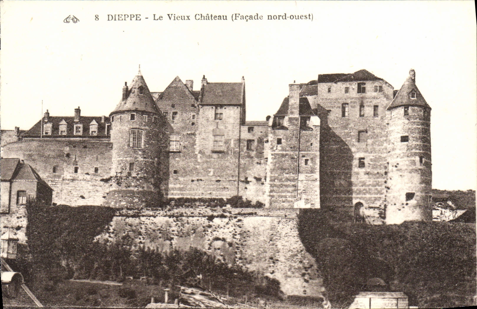CPA Dieppe Le Vieux Chateau