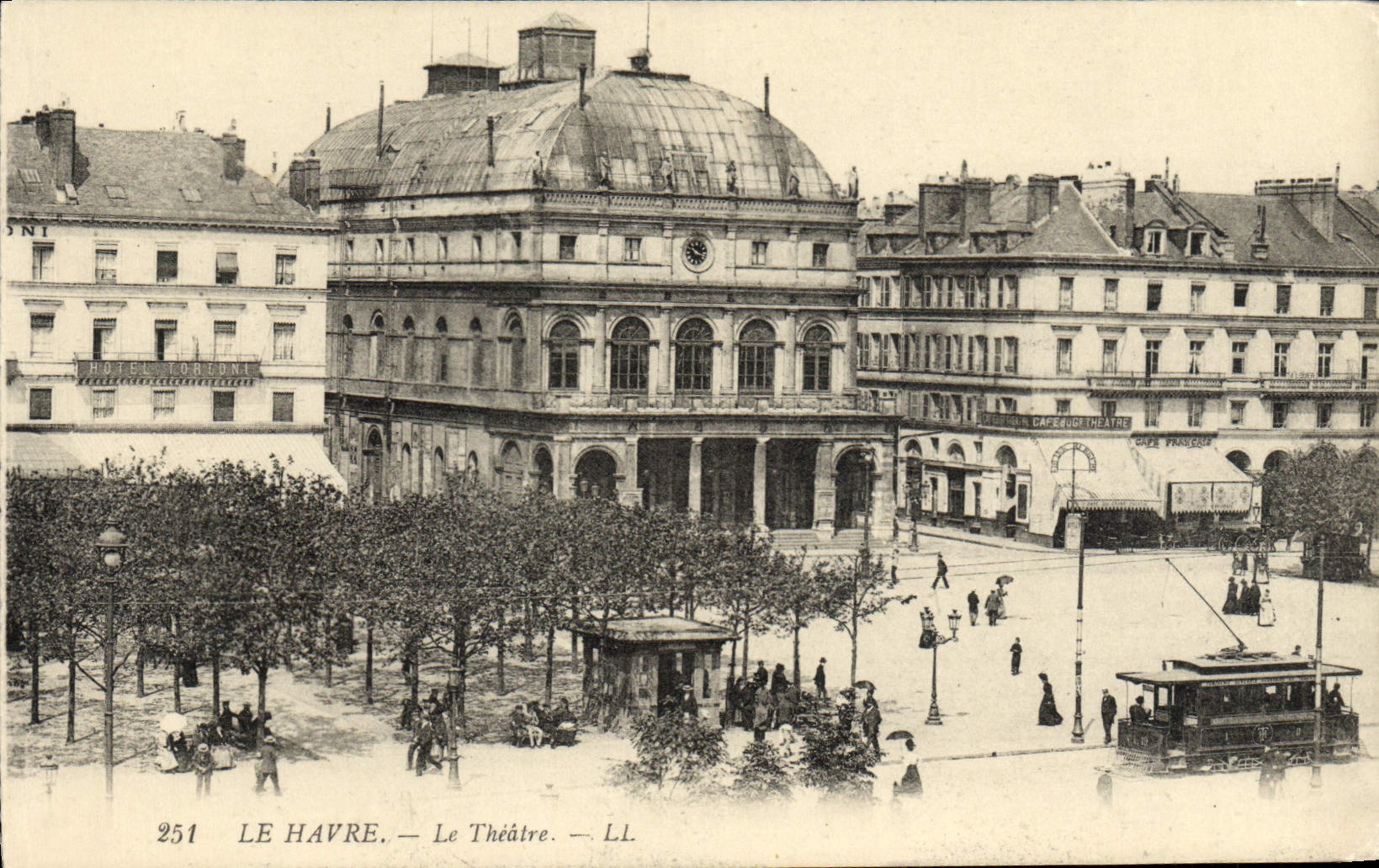 POSTAL Le Havre de la VENDIMIA la tranvía del teatro