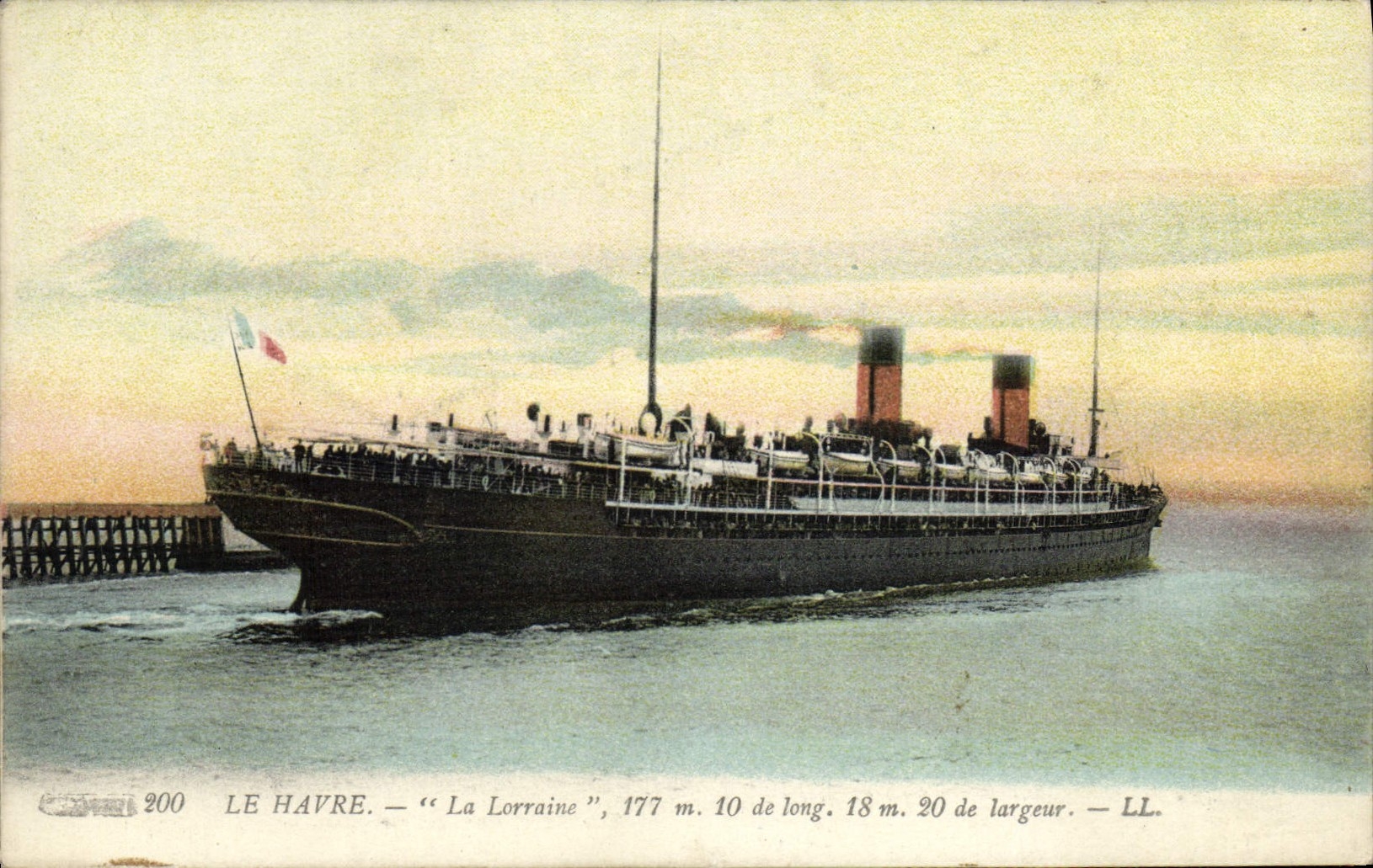 Barco de Le Havre Lorena de la POSTAL de la VENDIMIA