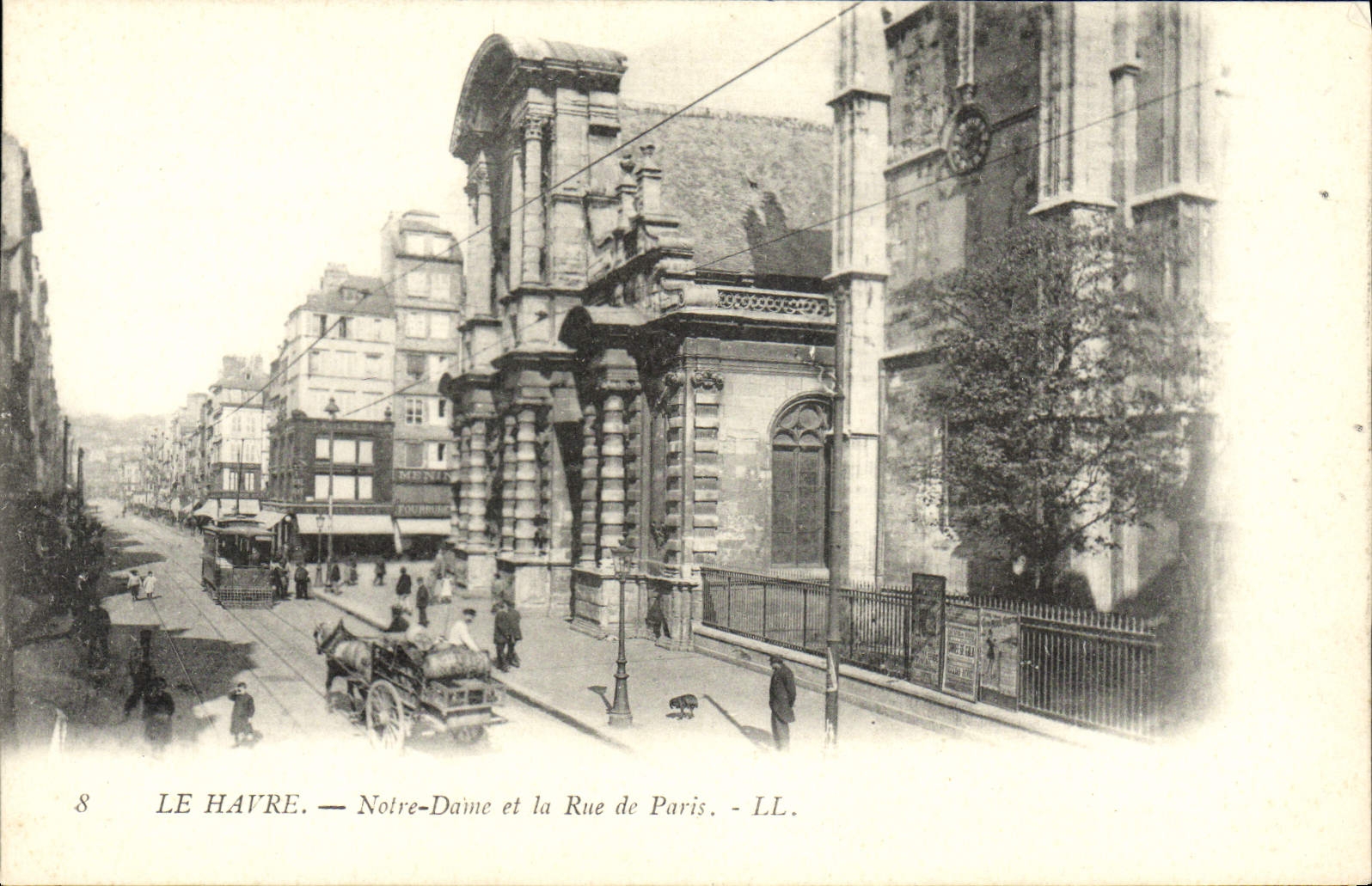 CPA Le Havre Notre Dame et la Rue de Paris