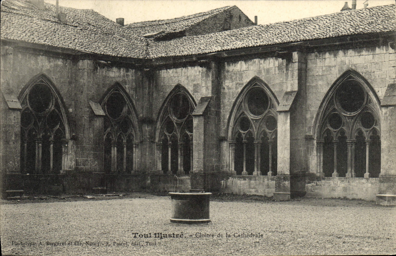 VINTAGE POSTCARD Toul Illustrates Cloister of the Cathedral