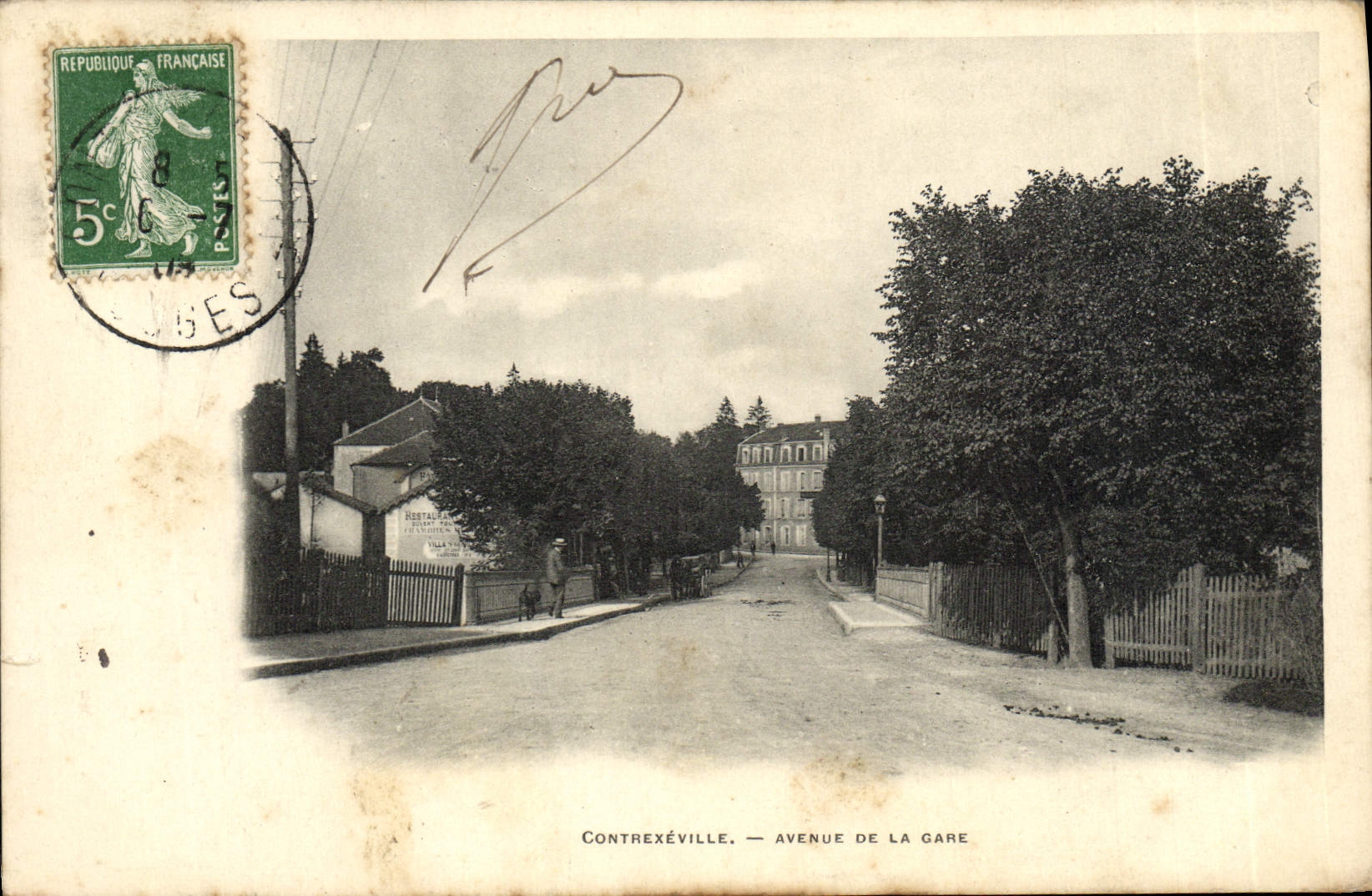 CPA Contrexeville Avenue De La Gare