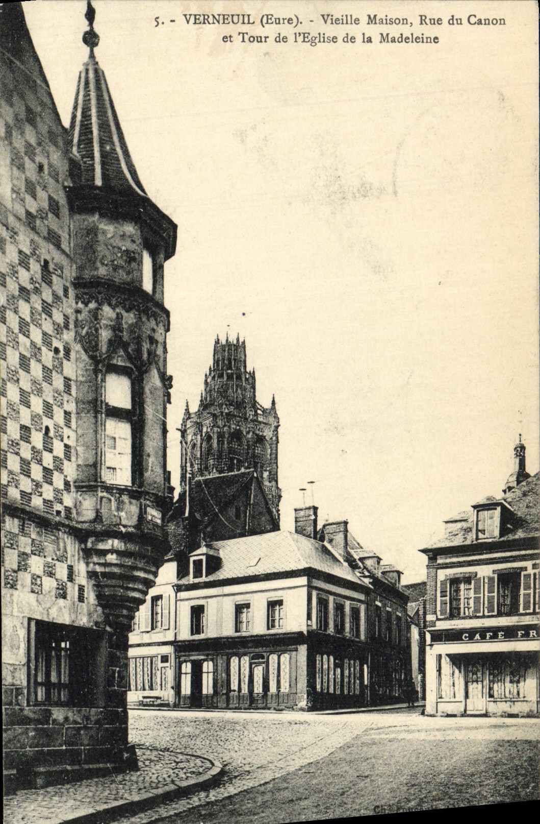VINTAGE POSTCARD Verneuil Old woman House Street of the Canon and turn of the church of the Madeleine