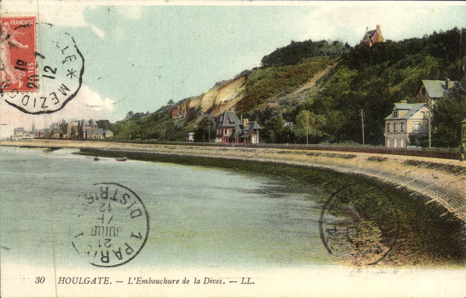 VINTAGE POSTCARD Houlgate the Mouth the Divine ones