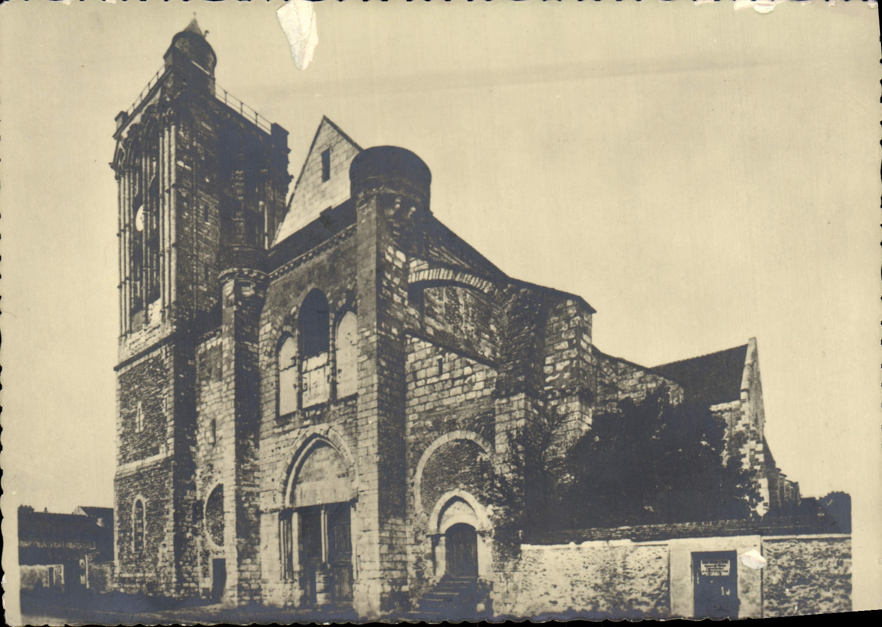 MODERN CARD Champeaux Collegial St Martin the frontage actual position