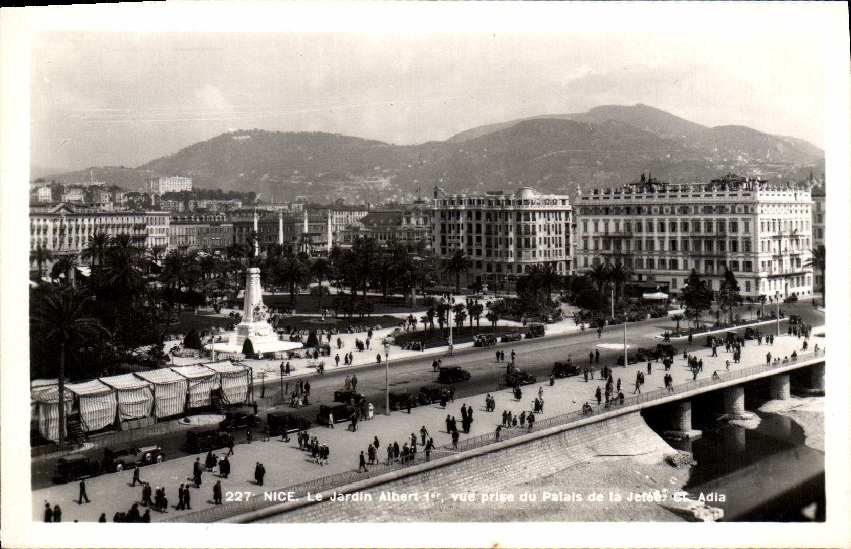CPA Nice Le Jardin Albert 1er Vue prise du palais de la jetee