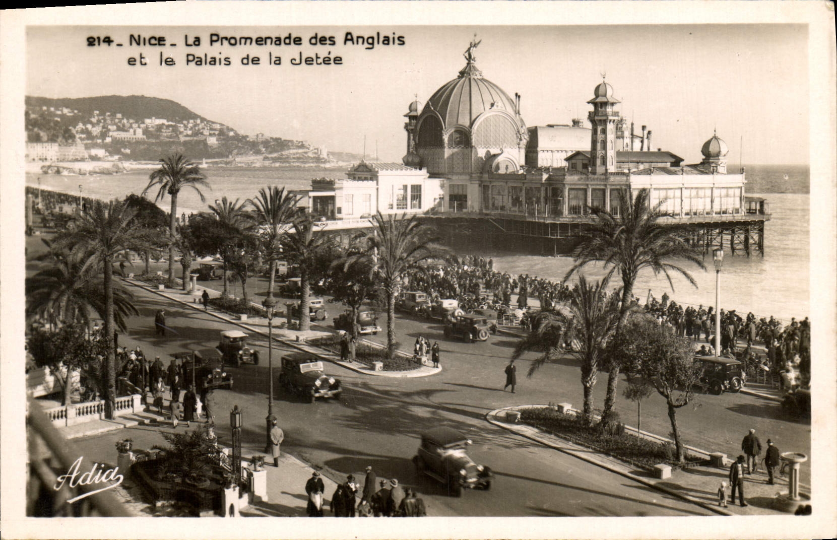 CPA Nice La Promenade des Anglais et le palais de la jetee