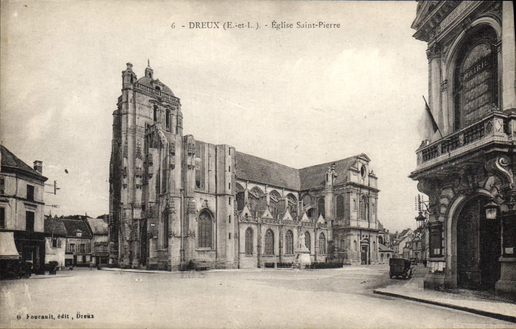 CPA Dreux Eglise Saint Pierre