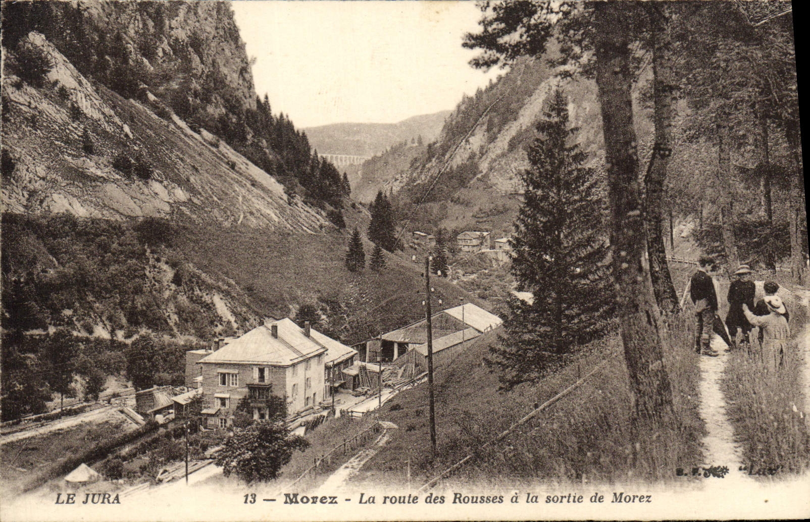 POSTAL Morez de la VENDIMIA el camino de Russet-red en la salida de los niños de Morez