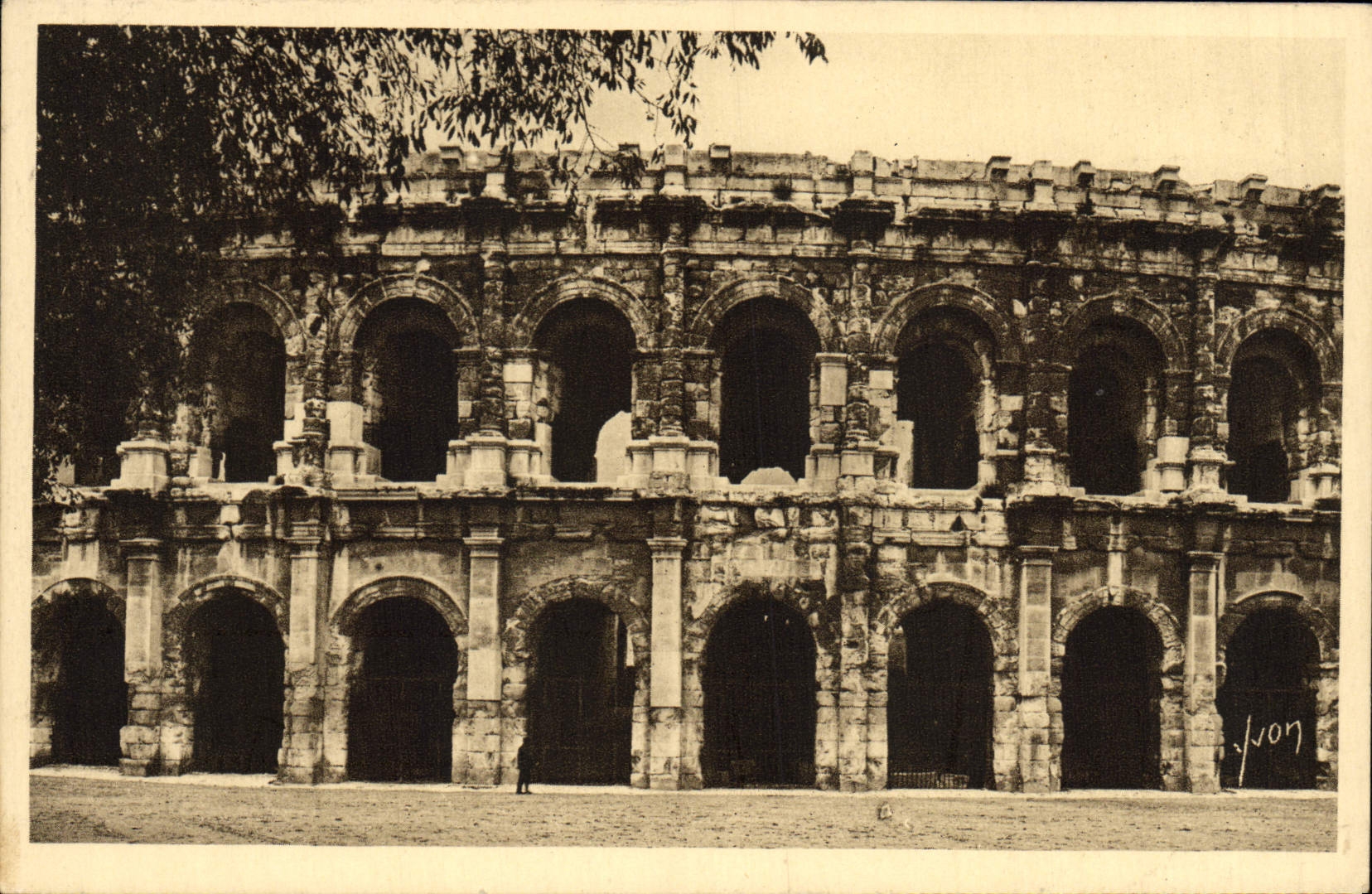 CPA Nimes Les Arenes
