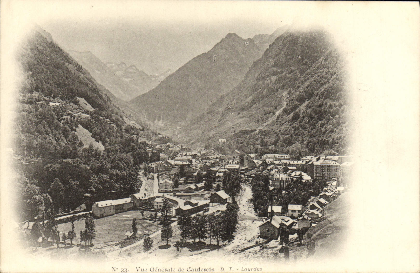 VINTAGE POSTCARD View De Cauterets Doors
