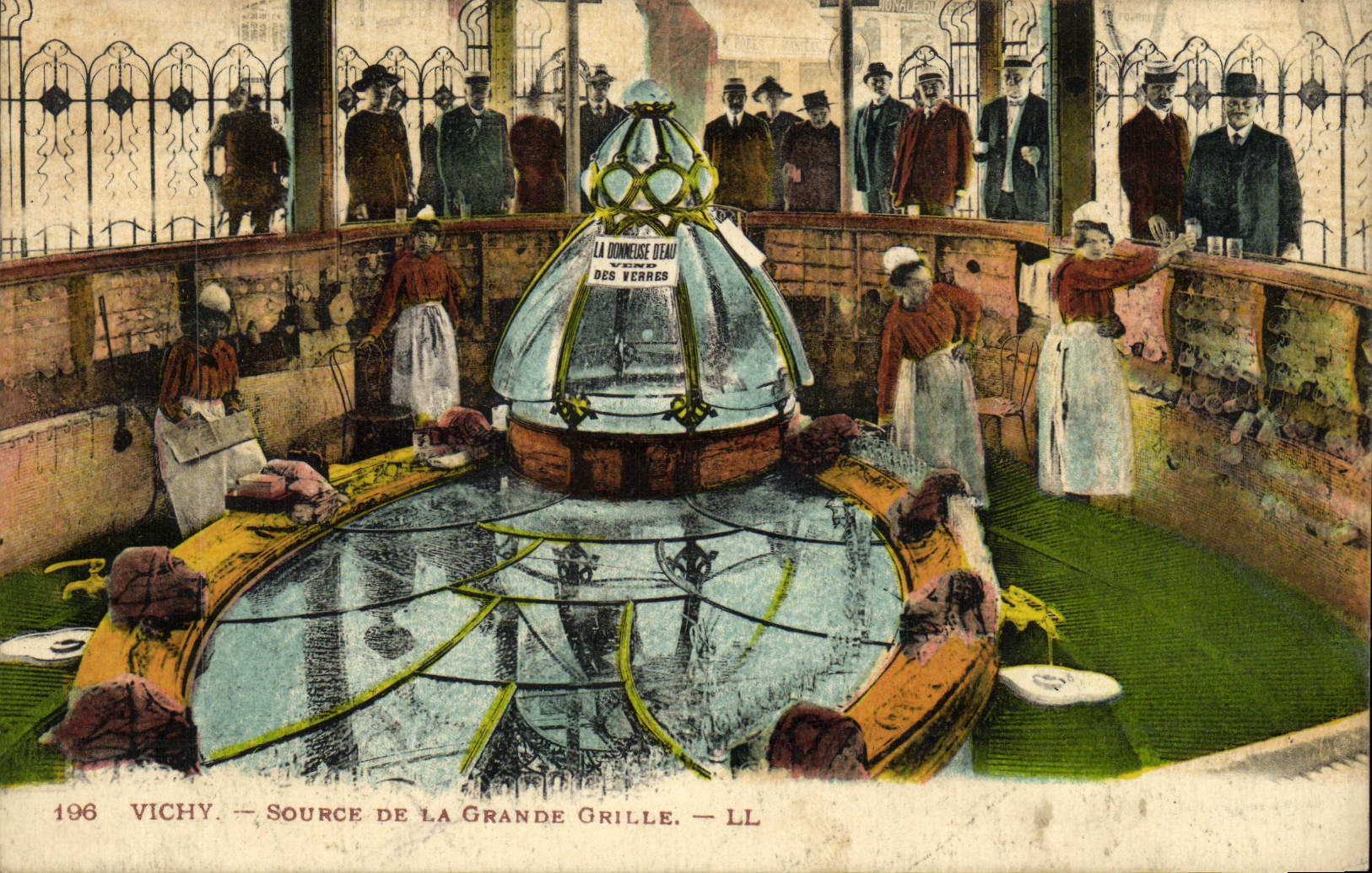 CPA Vichy Source De La Grande Grille