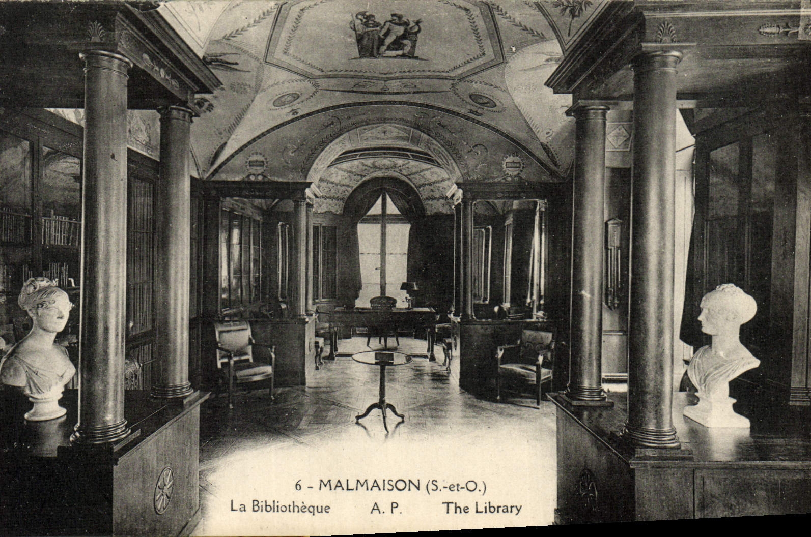 CPA Malmaison La Bibliotheque