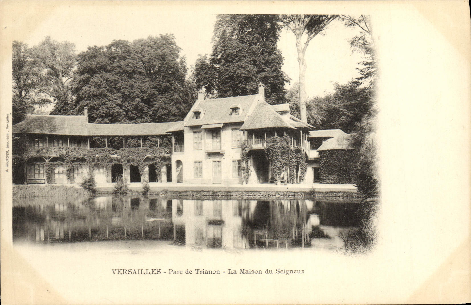 VINTAGE POSTCARD Versailles Park of Trianon the House of the Lord