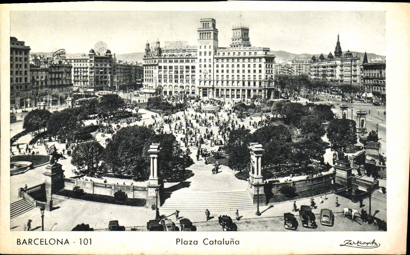 VINTAGE POSTCARD Barcelona Plaza Cataluna