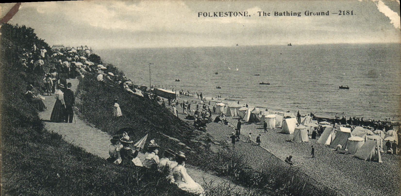 VINTAGE POSTCARD Folkestone The Bathing Ground