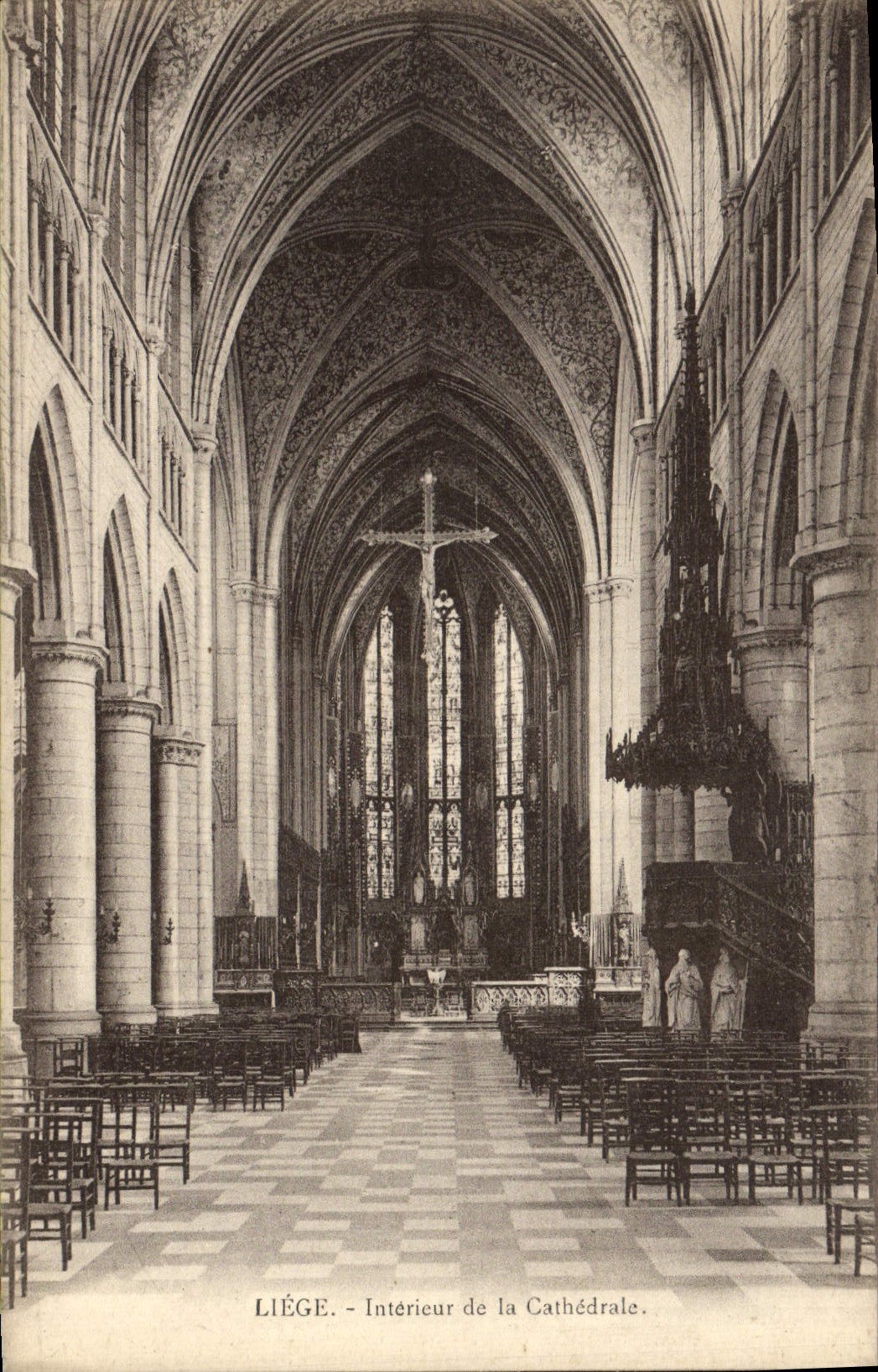 VINTAGE POSTCARD Liege Interior of the Cathedral