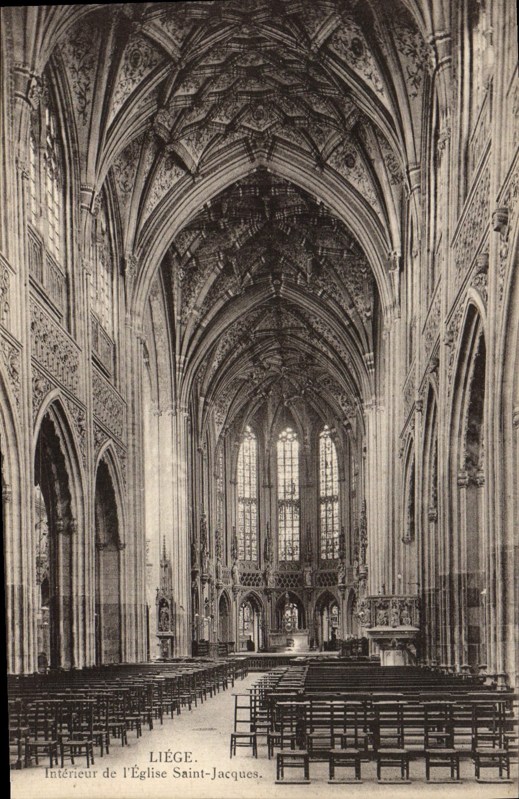 VINTAGE POSTCARD Liege Holy Interior of the Church Jacques