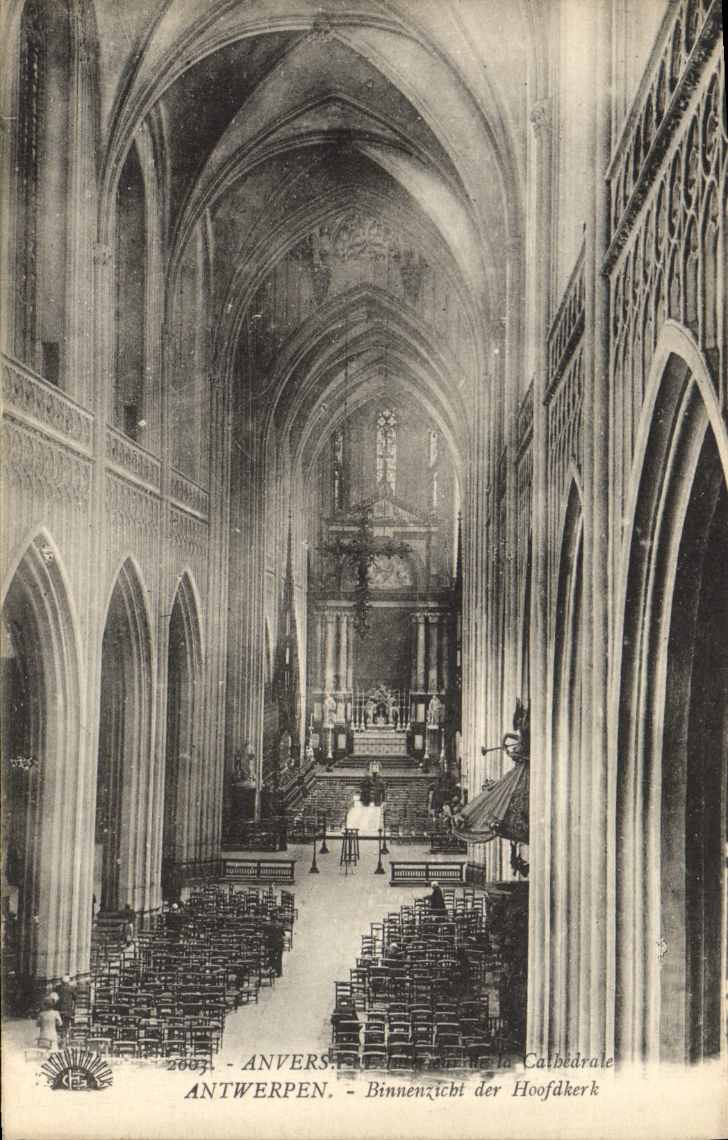 VINTAGE POSTCARD Interior Antwerp of the cathedral