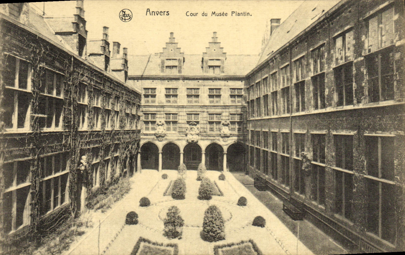 VINTAGE POSTCARD Antwerp Court Of the Plantin Museum