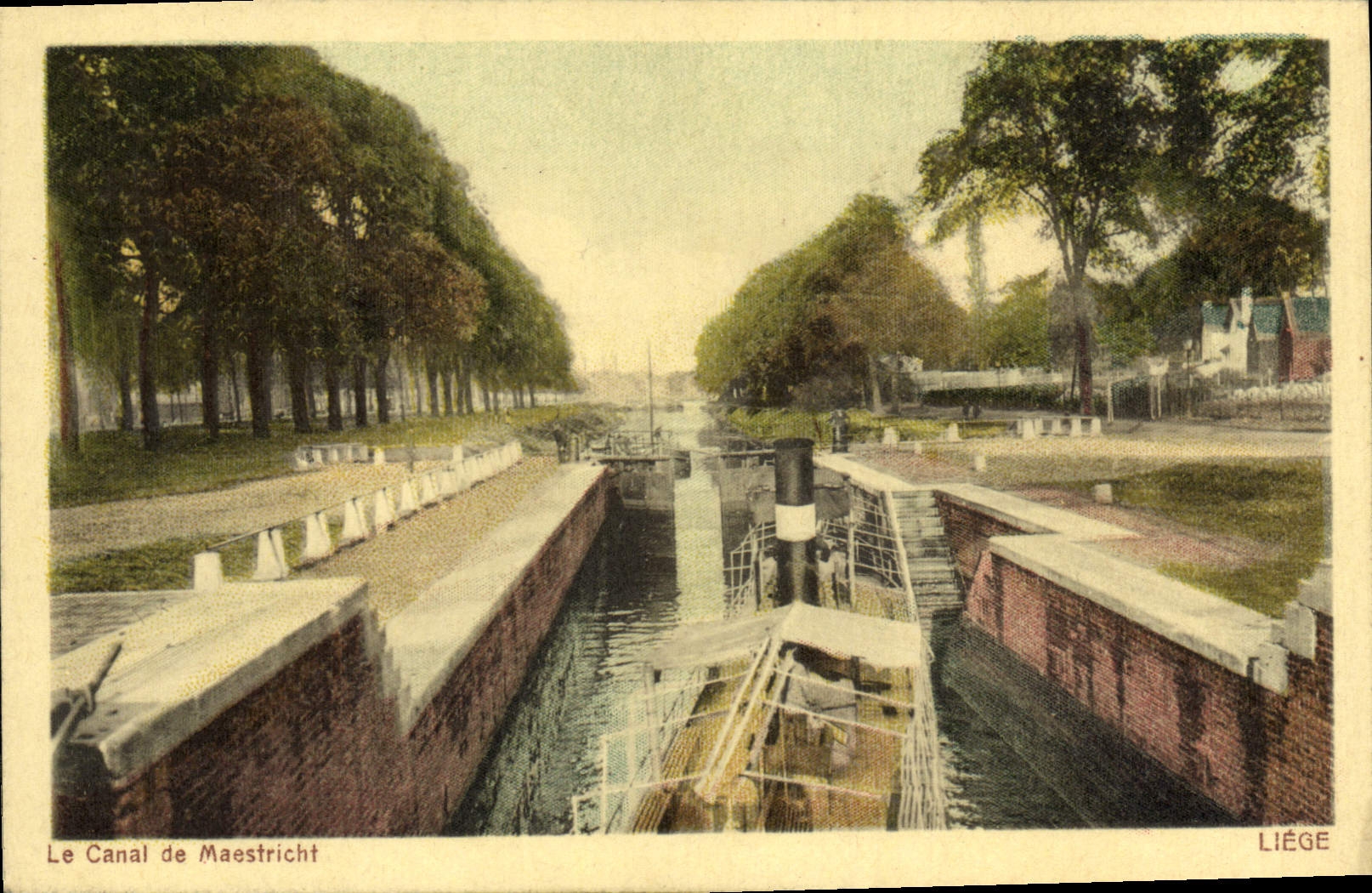 CPA Le Canal de Maestricht Liege Bateau