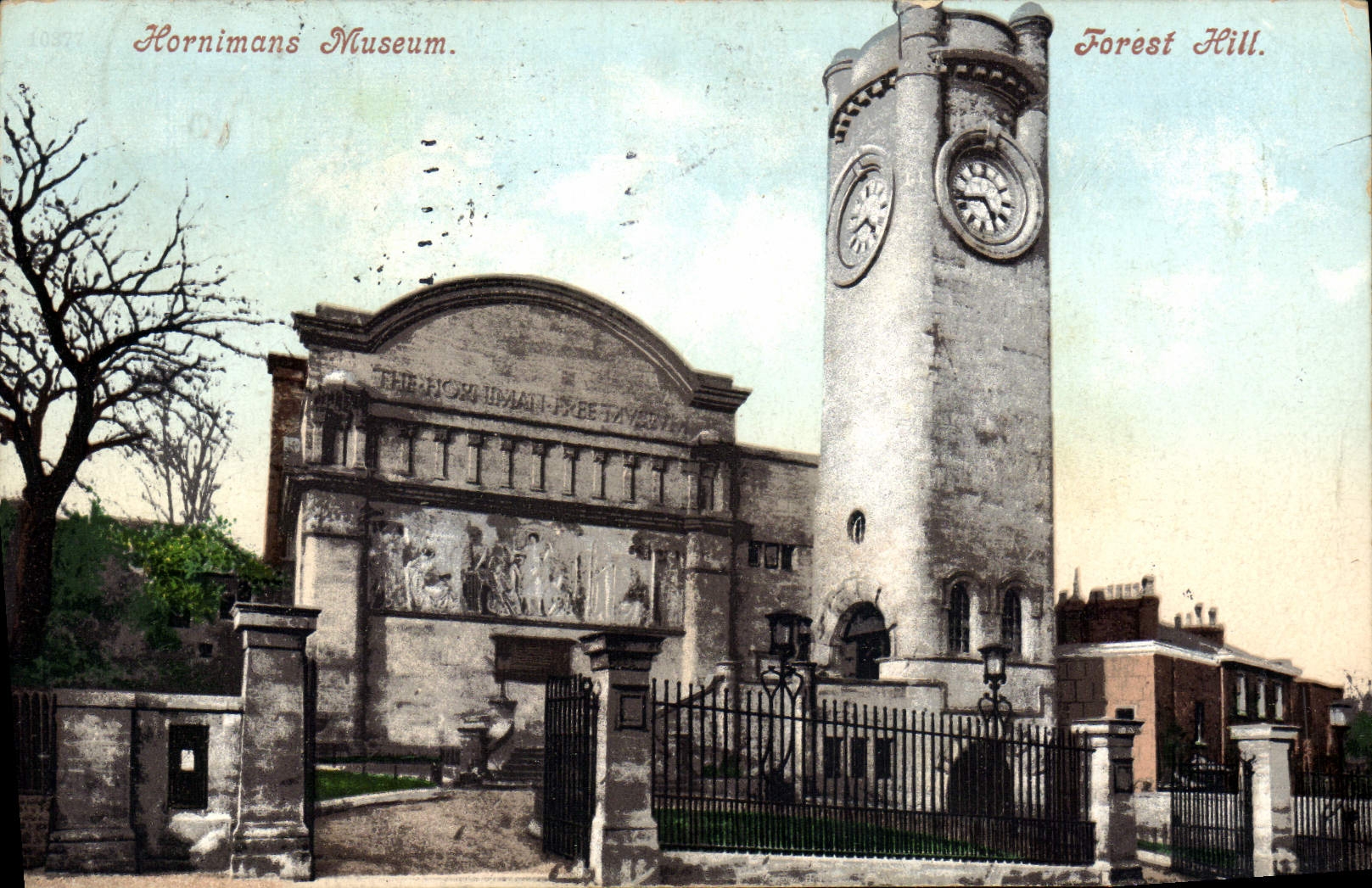 Colina del bosque del museo de Hornimans de la POSTAL de la VENDIMIA