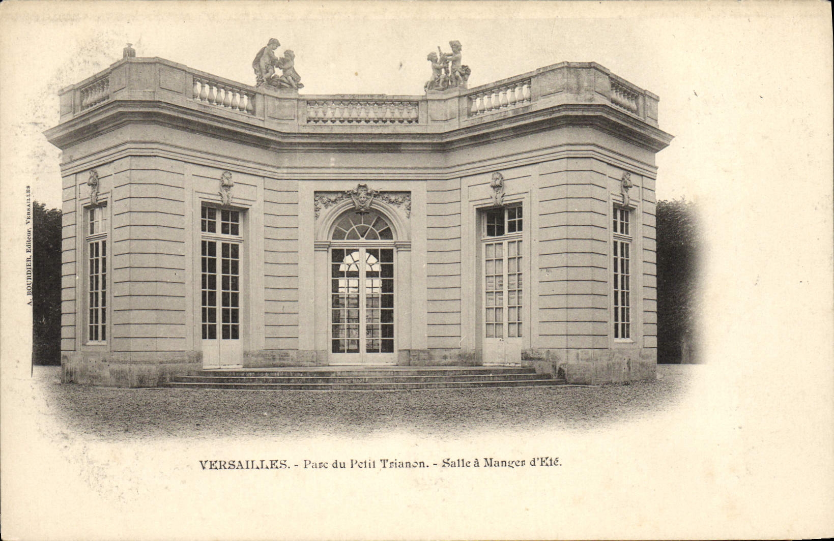 VINTAGE POSTCARD Versailles Park Of Small Trianon Dining room Of Summer