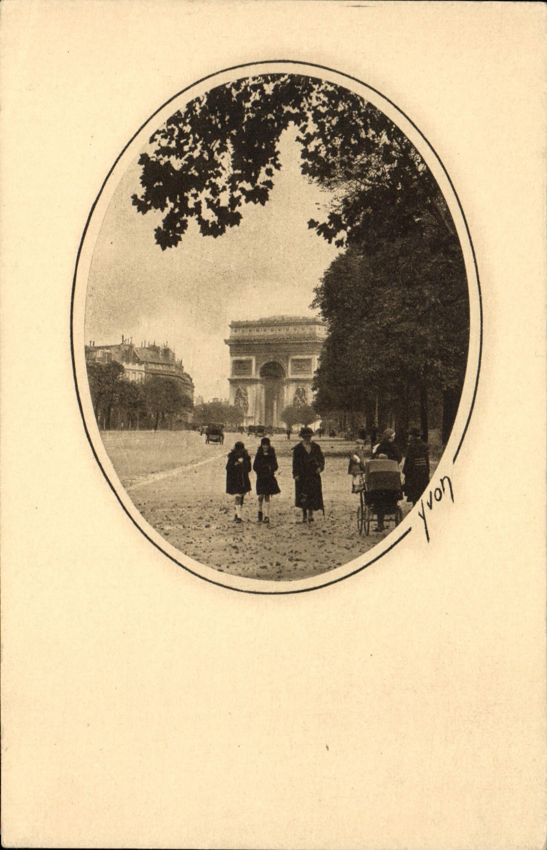 CPA Paris Avenue Du Bois De Boulogne Arc de Triomphe