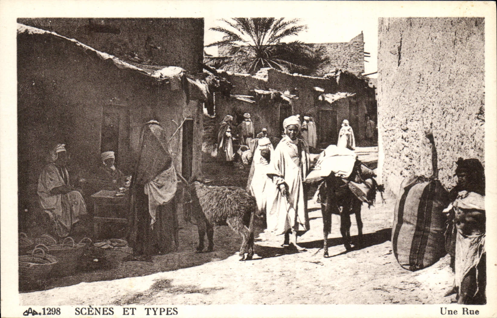 CPA Scenes Et Types Une rue Ane