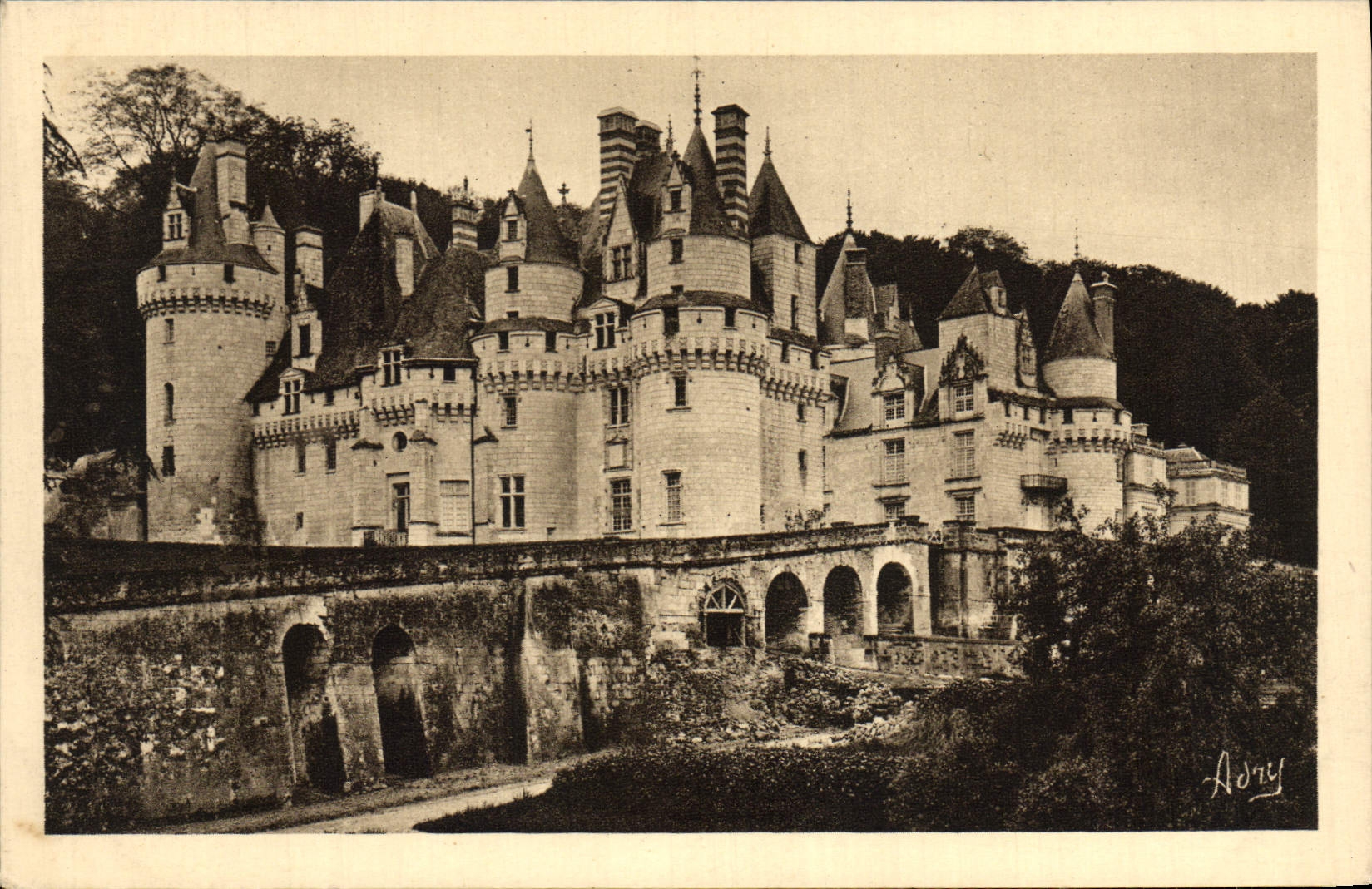 CPA Les Chateaux De La Loire Chateau De Rigny Usse