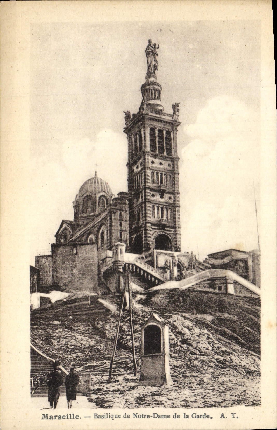 CPA Marseille Basilique De Notre Dame De La Garde