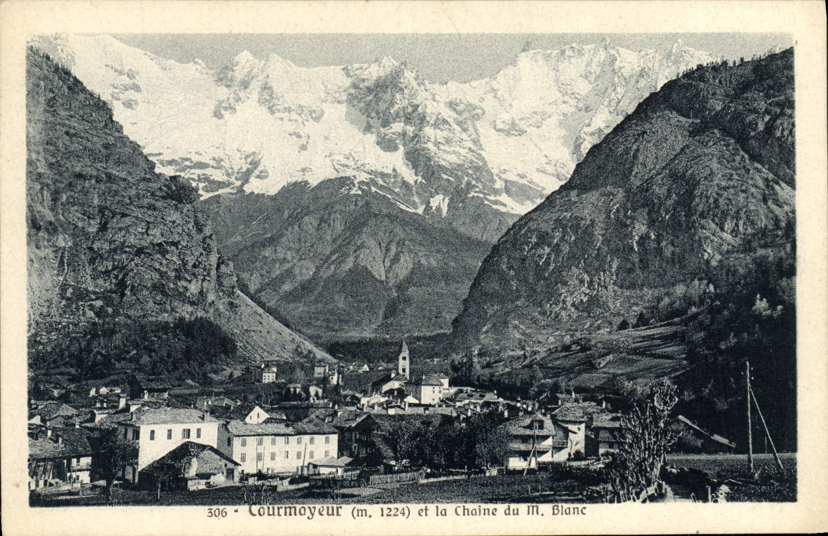 CPA Courmayeur Et La Chaine Du Mt Blanc