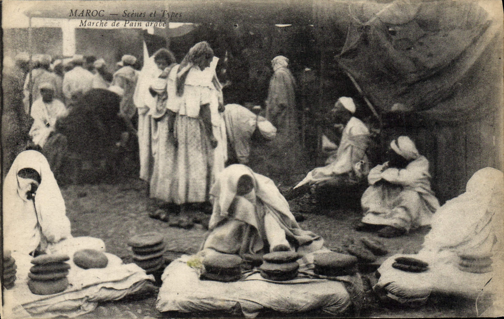 CPA Maroc Scenes et Types Marche de Pain arabe 