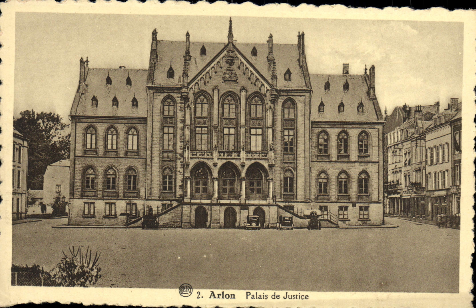 VINTAGE POSTCARD Arlon Law courts