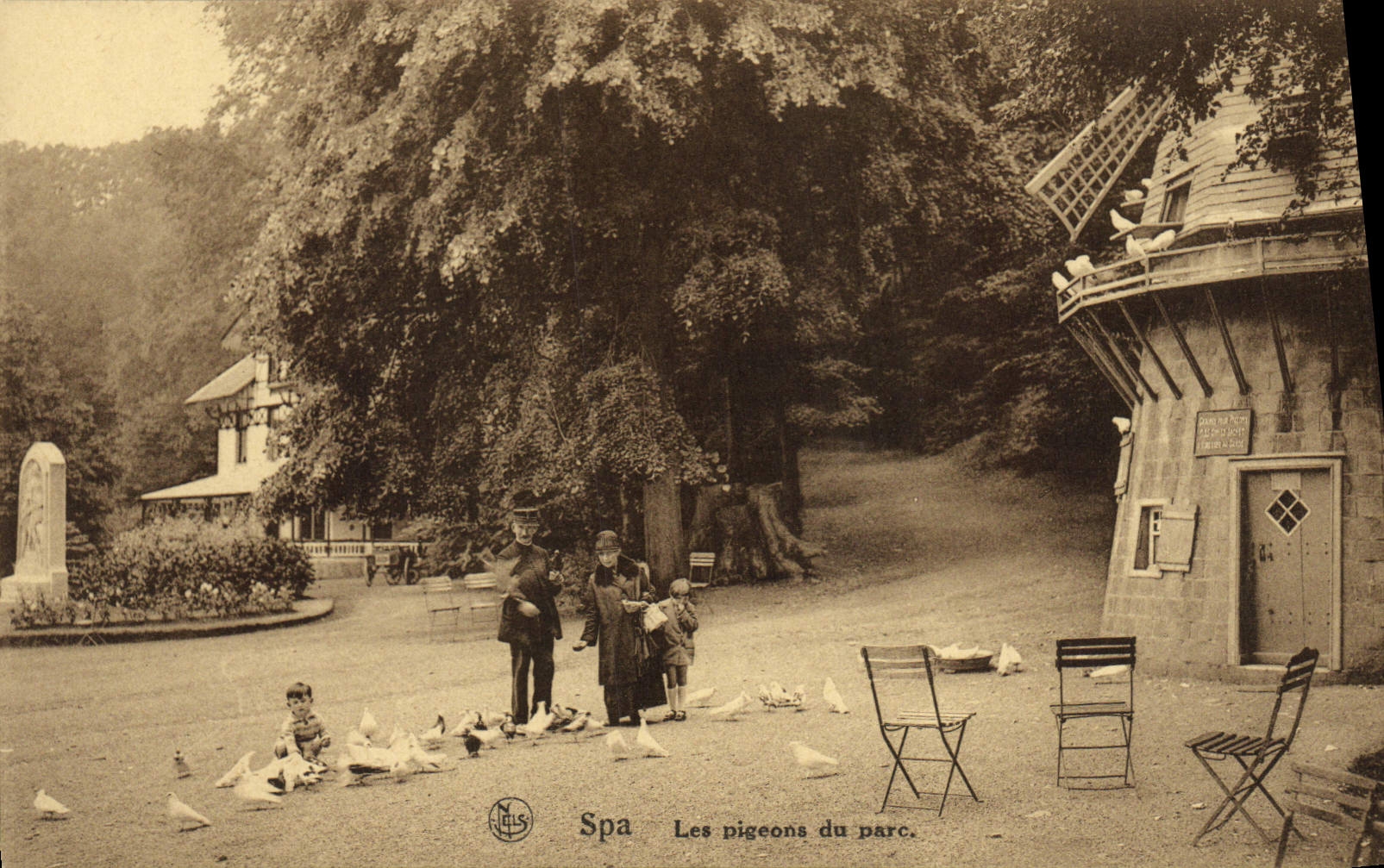 VINTAGE POSTCARD Spa pigeons of the Park Mill
