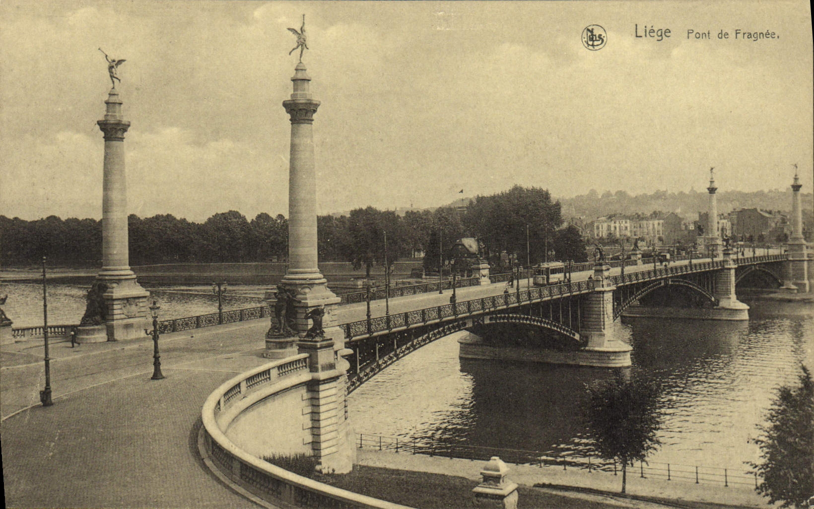 Puente de Lieja de la POSTAL de la VENDIMIA de Fragnee