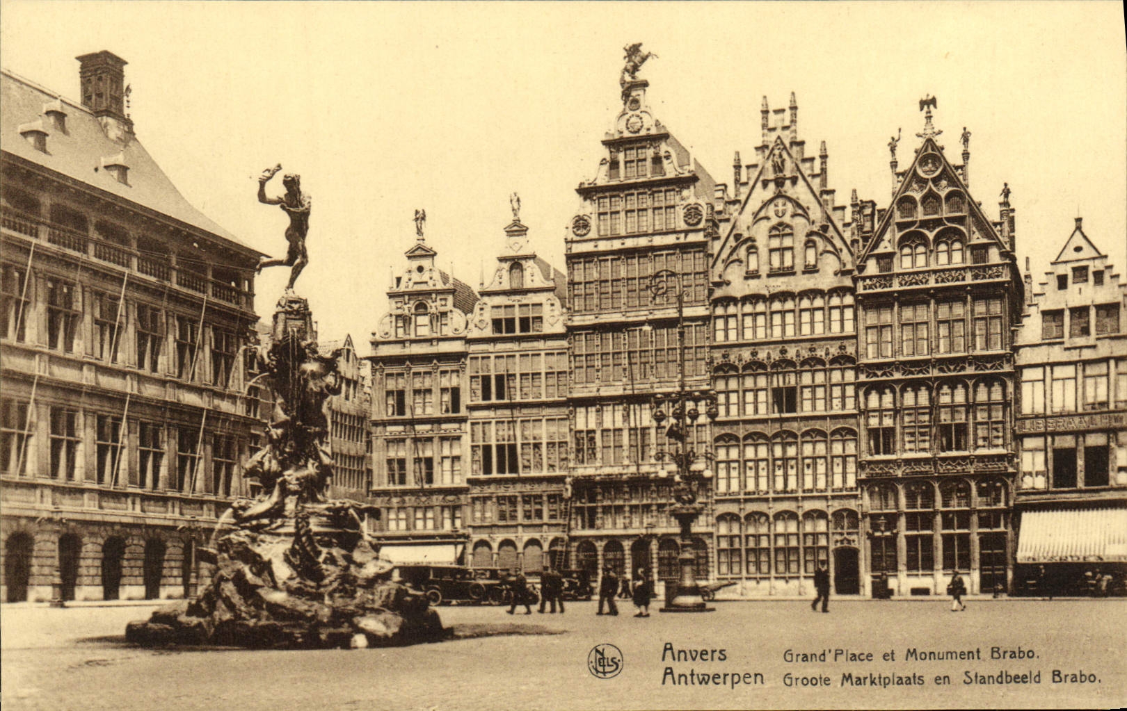 CPA Anvers Grand place et monument Brabo