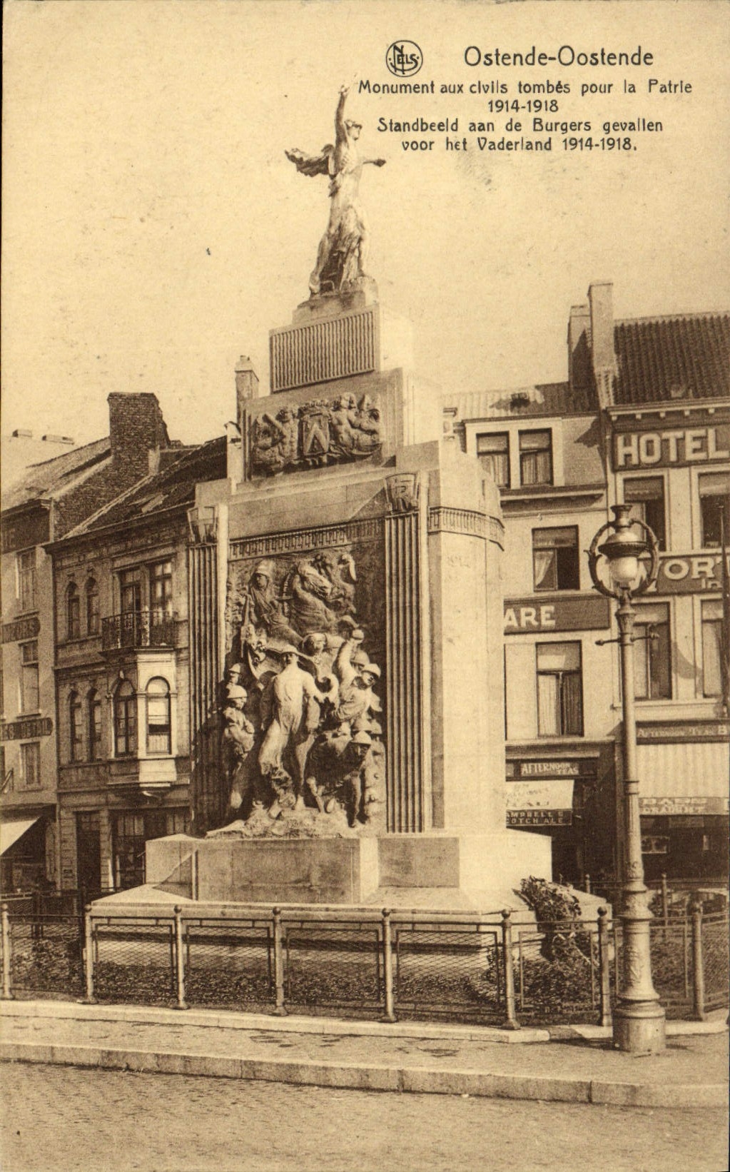 VINTAGE POSTCARD Ostend Oostende Monument with the civilians tombs for the fatherland