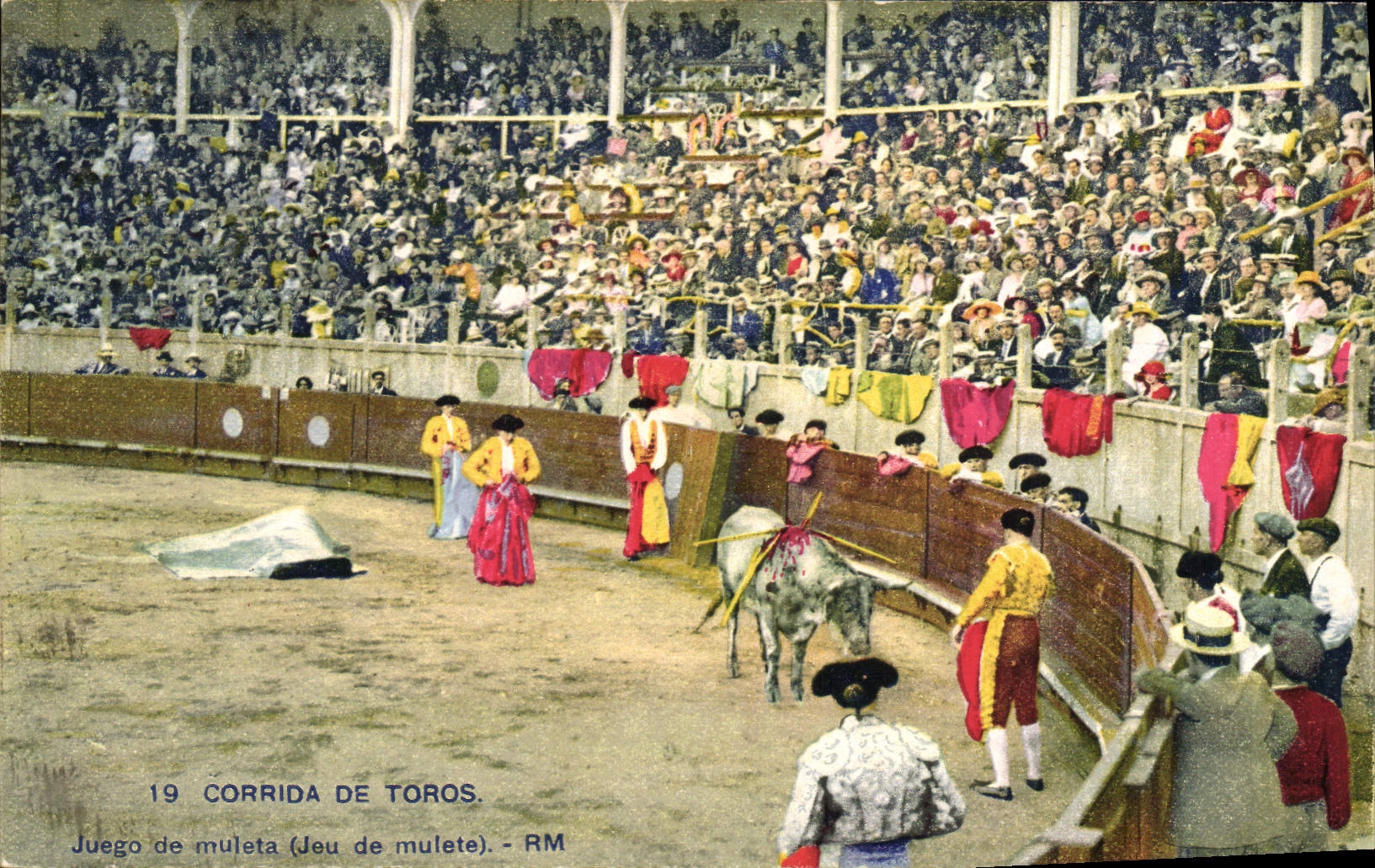 VINTAGE POSTCARD Bullfight De Toros Juego of muleta Bullfight