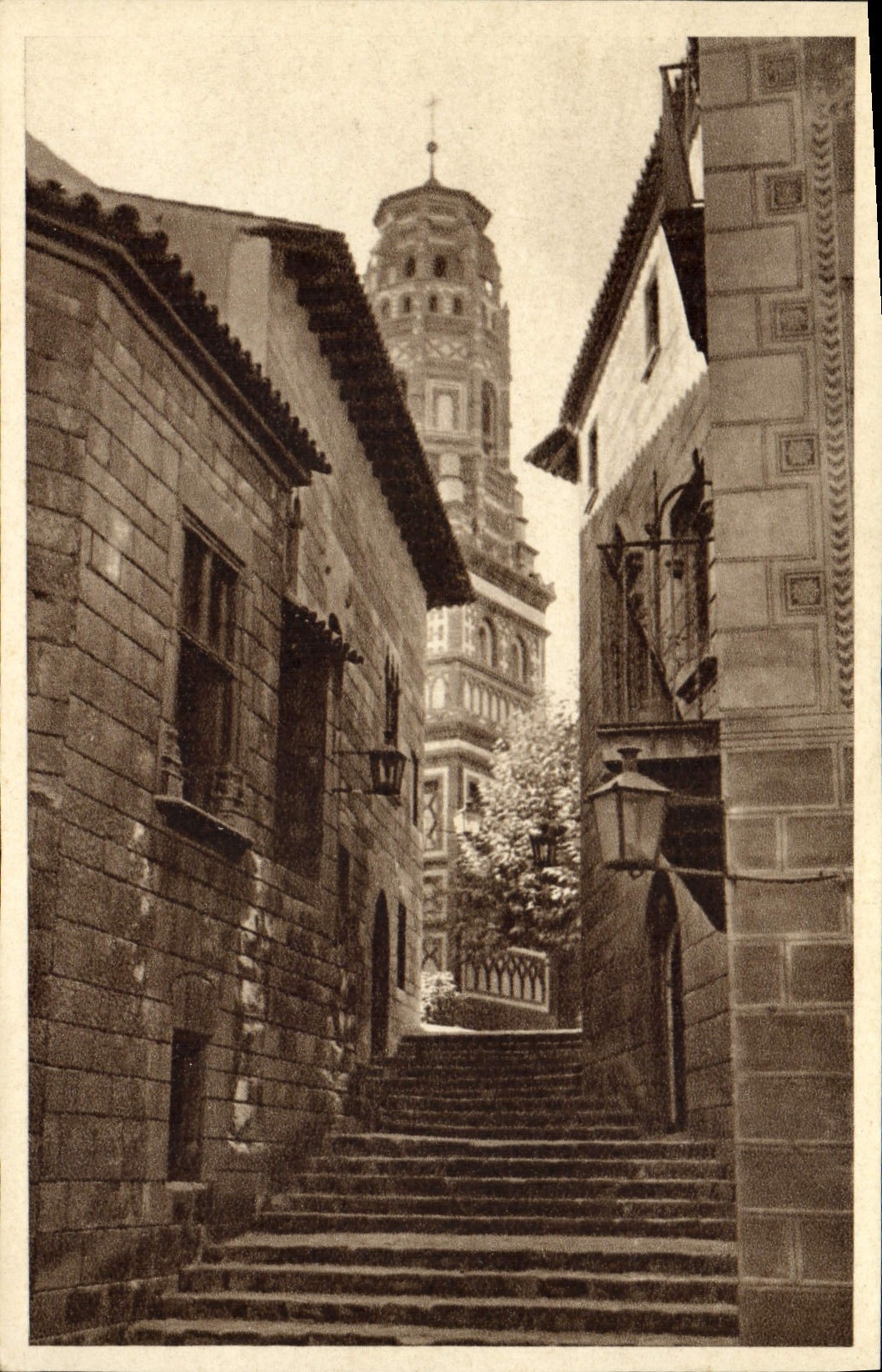 CPA Eglise Allee ville en Espagne