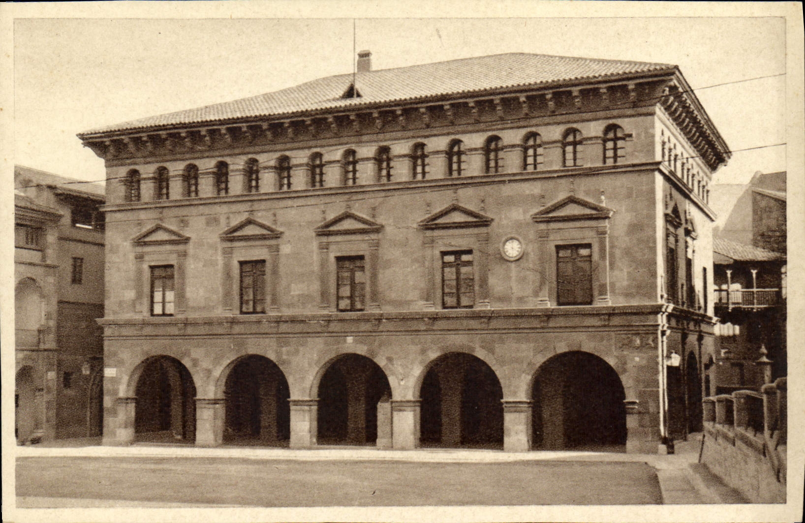 CPA Batiment Allee ville en Espagne