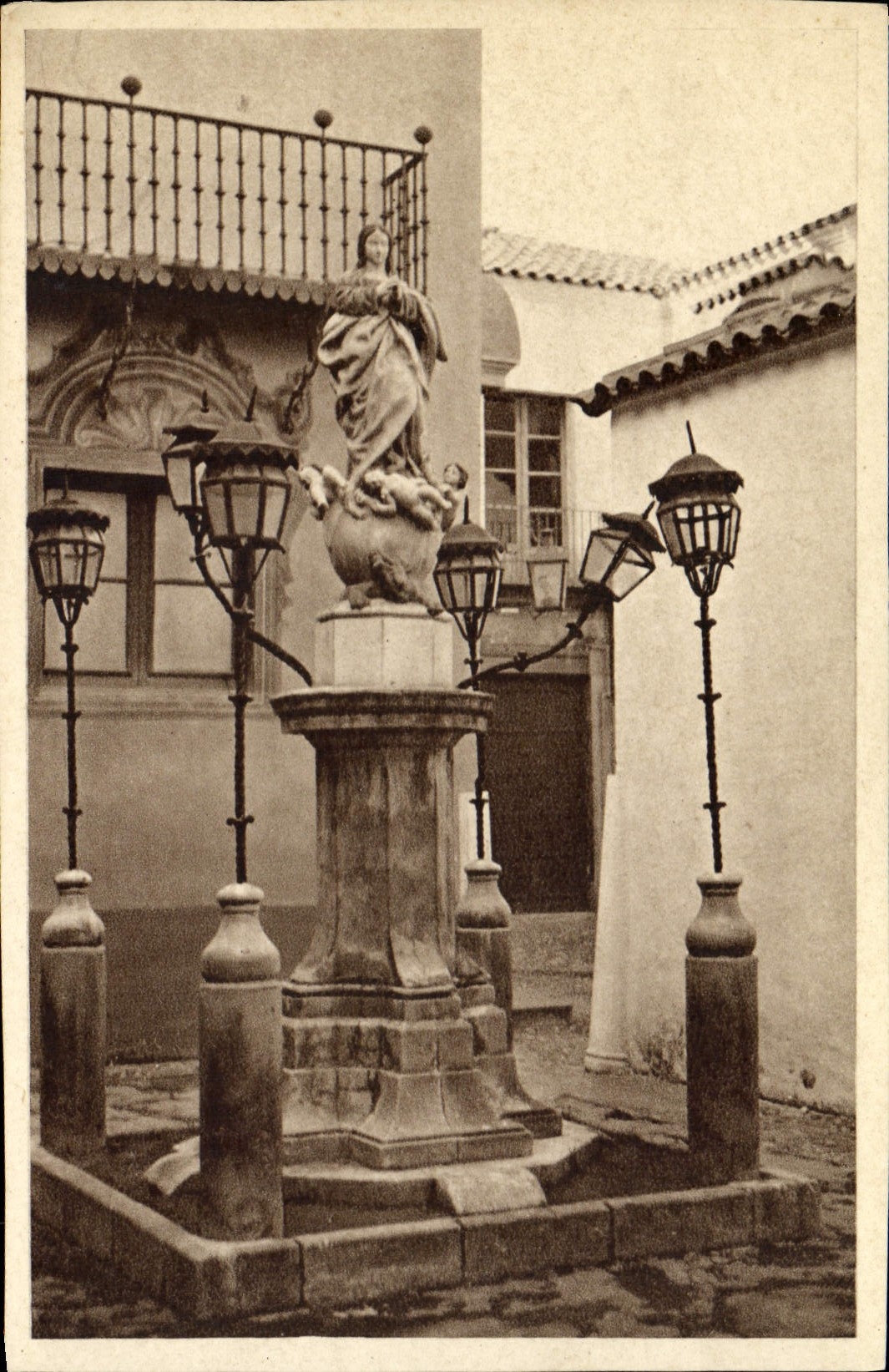 CPA Statue Vierge ville en Espagne