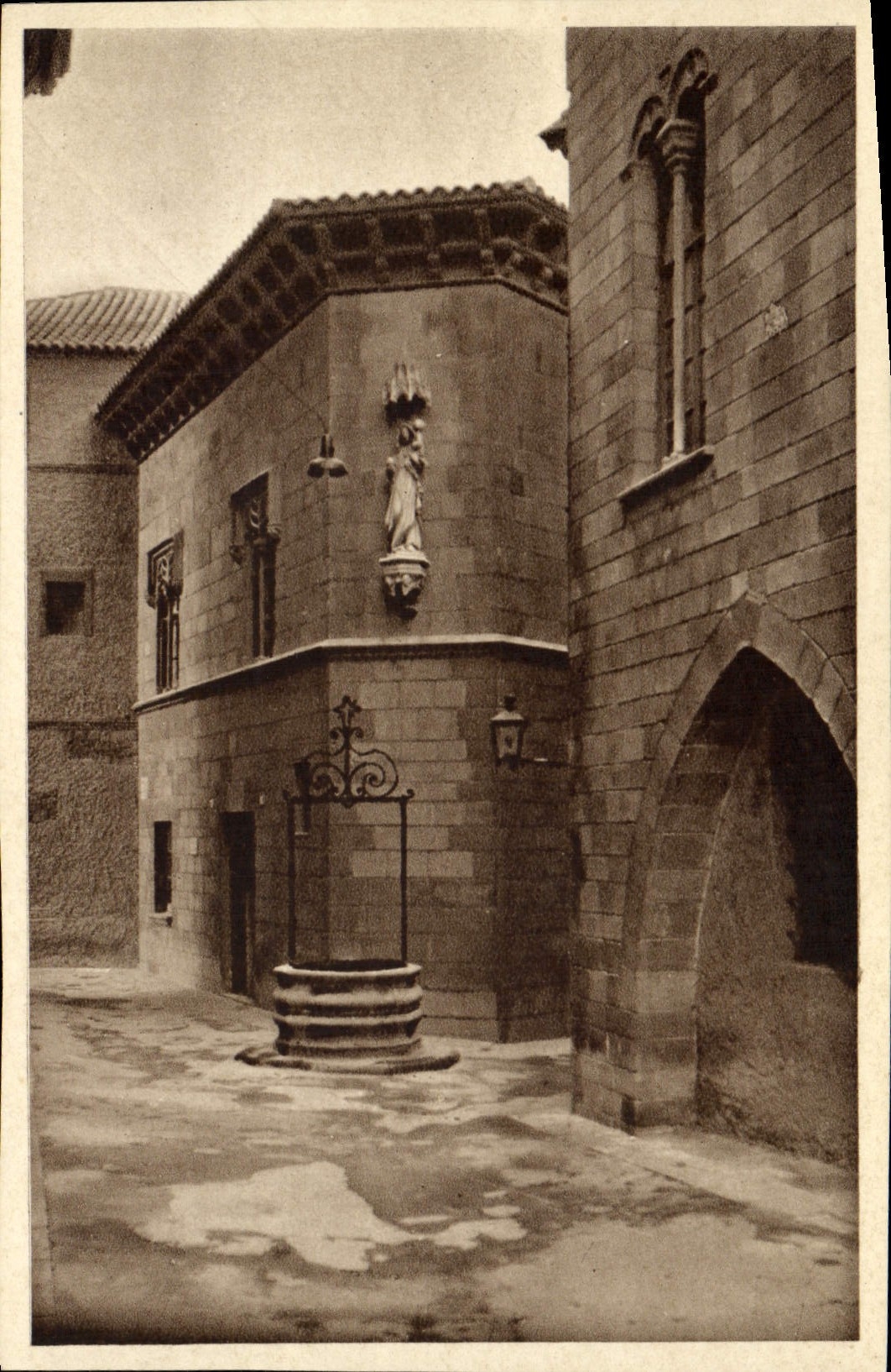 CPA Batiment Eglise ville en Espagne