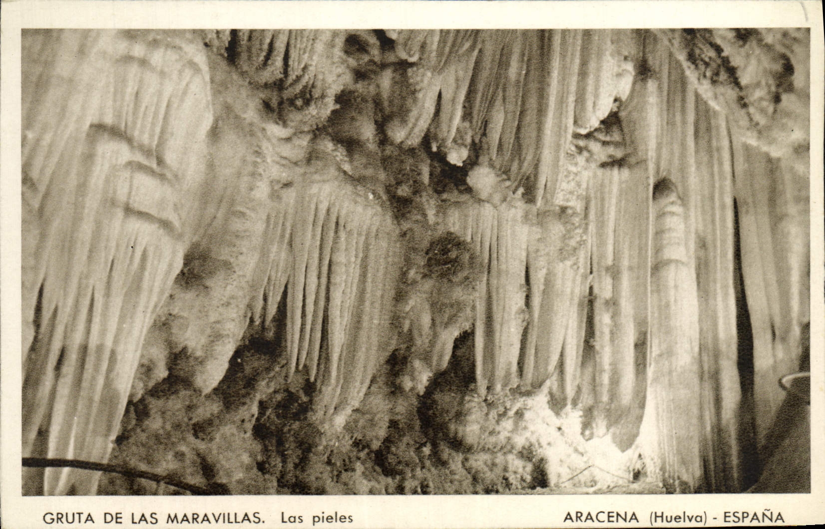 CPA Huelva Aracena Espana Gruta de las Maravillas las pieles
