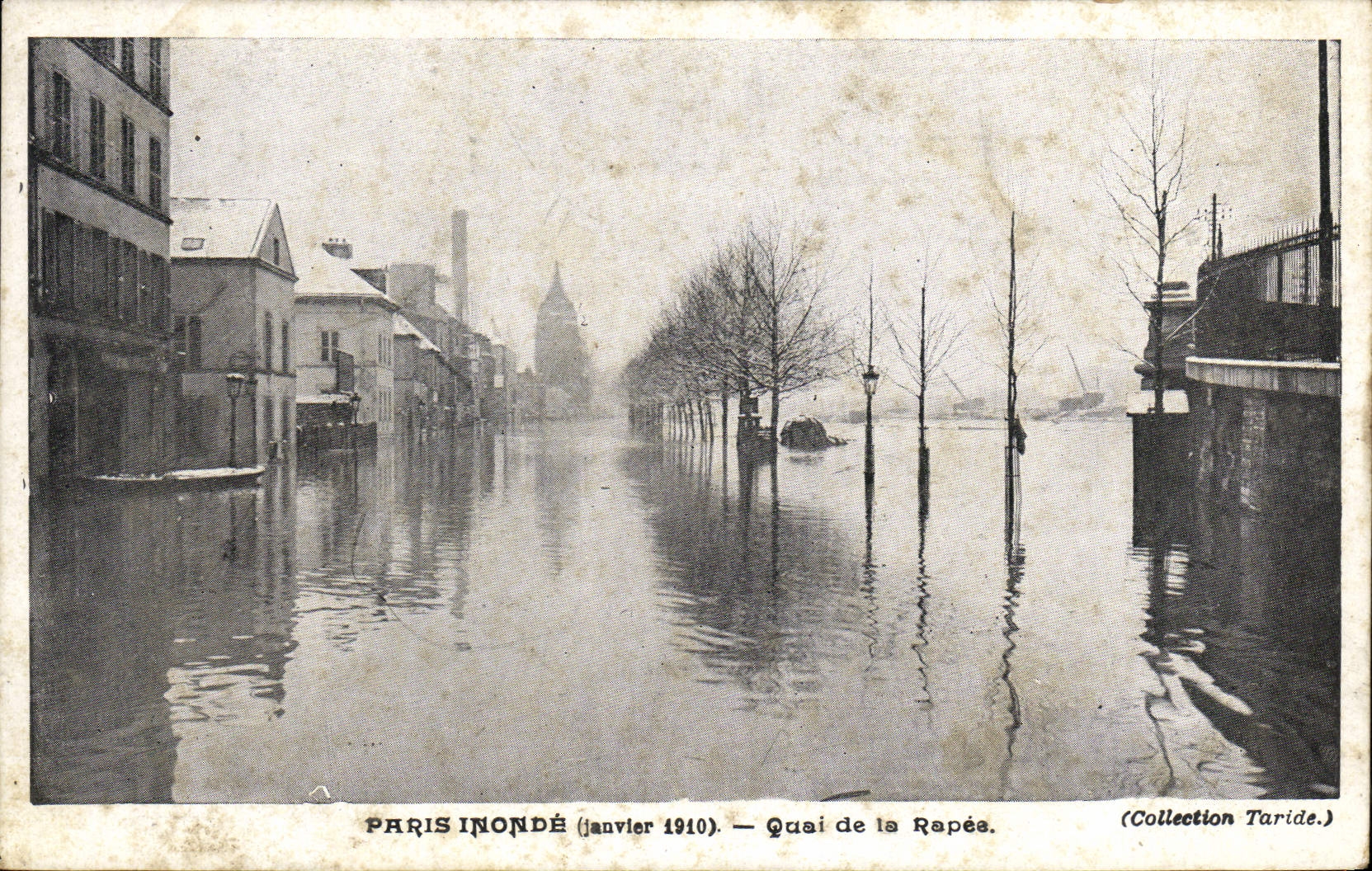 VINTAGE POSTCARD Paris Floods Quay of Rapee