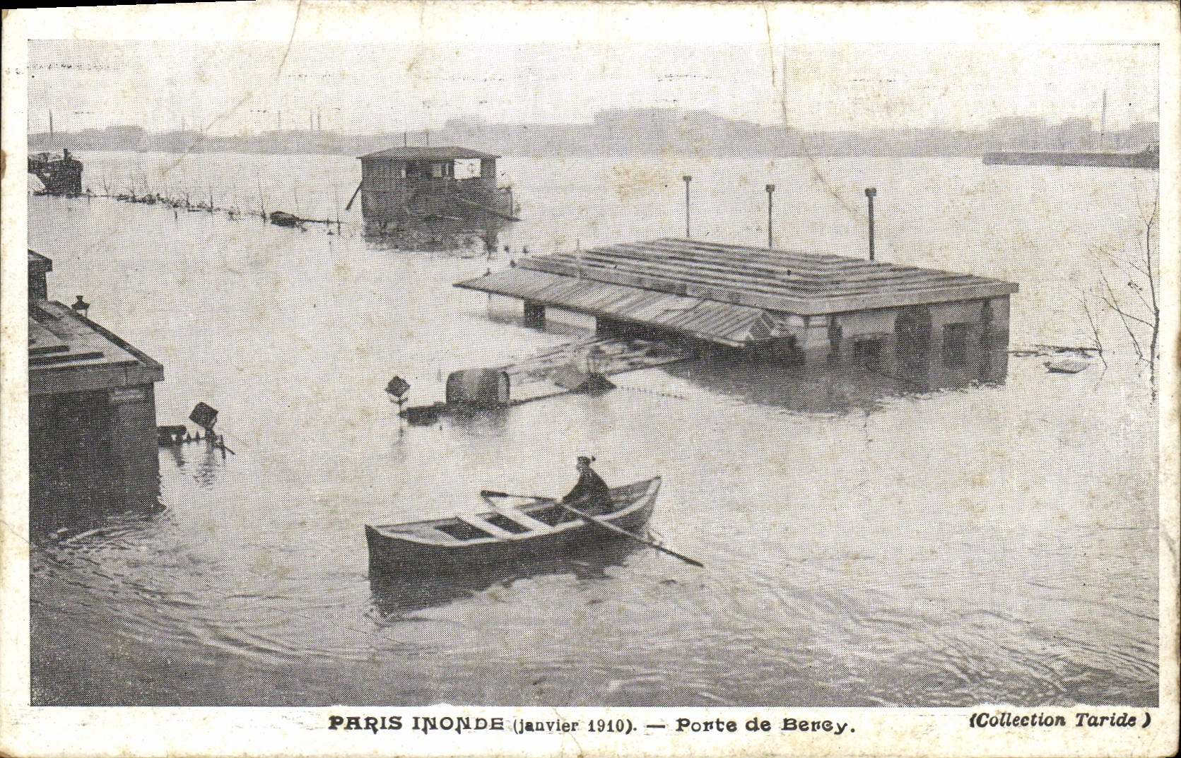 VINTAGE POSTCARD Paris Floods Gate of Bercy