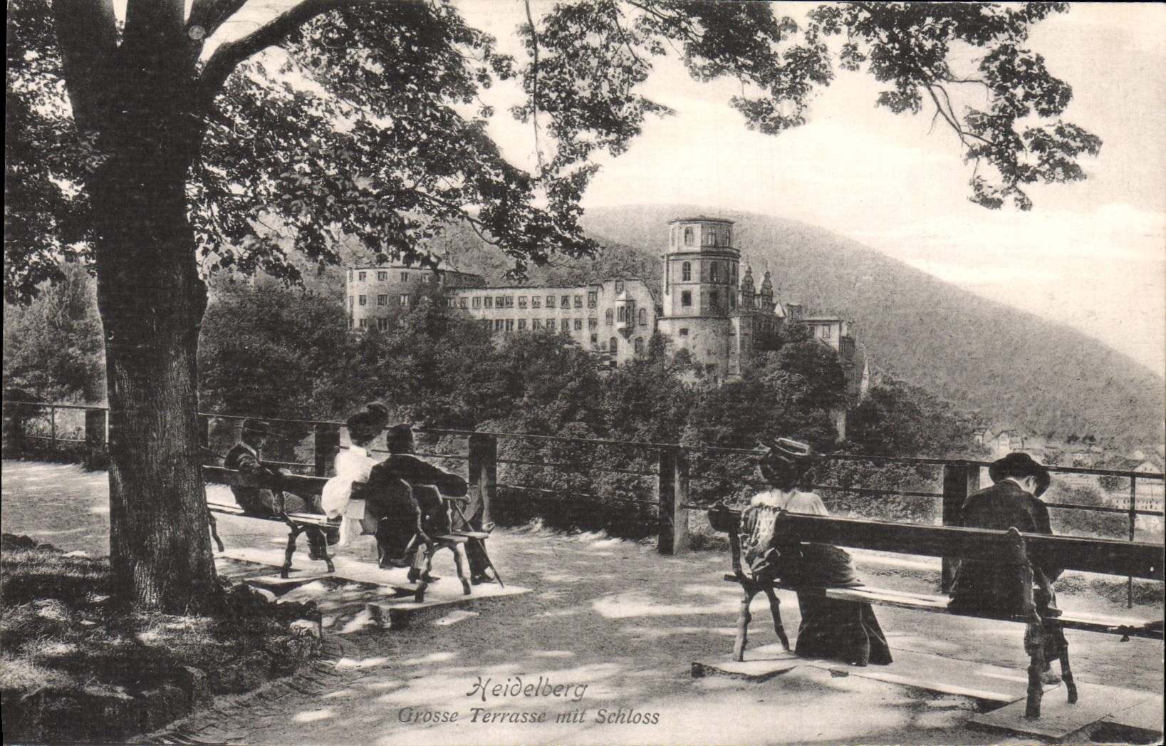 CPA Heidelberg Grosse terrasse mit Schloss